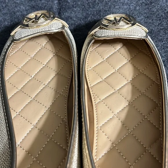 Michael Kors gold sparkle women’s flats size 7 - Picture 9 of 11